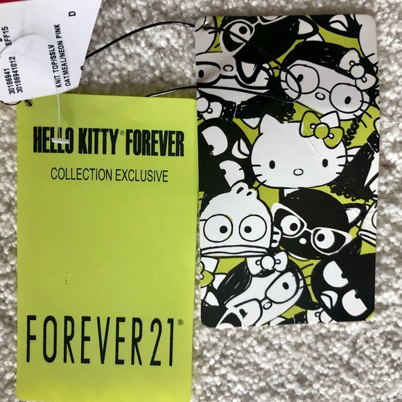 Hello Kitty Forever tee with open back NWT - Picture 4 of 6